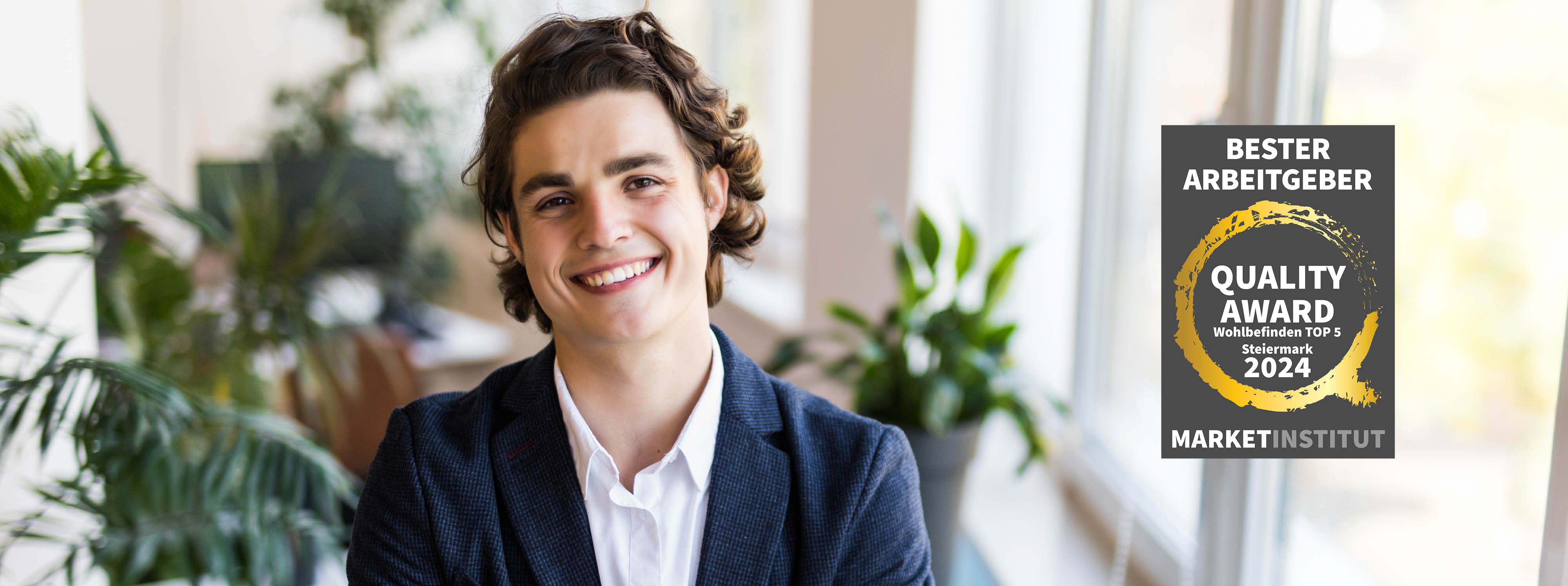 Junger Mann im Büro